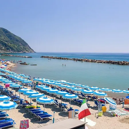 Cinque Terre * Moneglia
