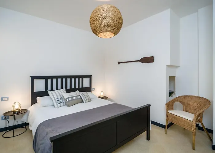 Cinque Terre Apartment Moneglia